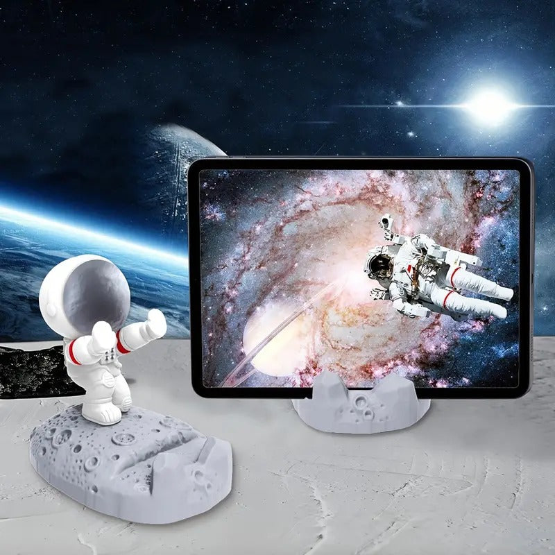 Astronaut Phone Stand